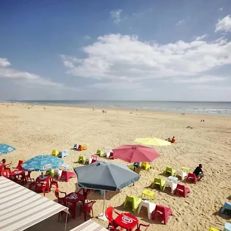 Camping 4 Etoiles - Piscine - Eeieih *
