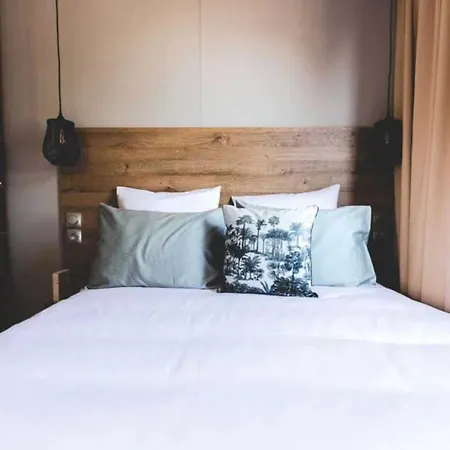 4 étoiles - Piscine - Eeieih Camping *