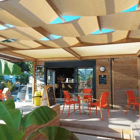 4 étoiles - Piscine - Eeieih Camping