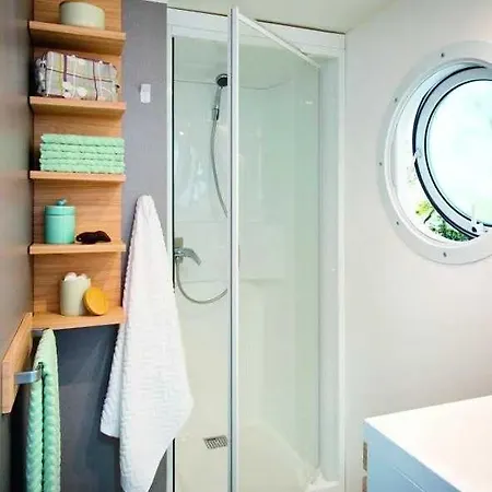 Zecamping 4 Bain à Remous Piscine Couverte Animaux Acceptés *