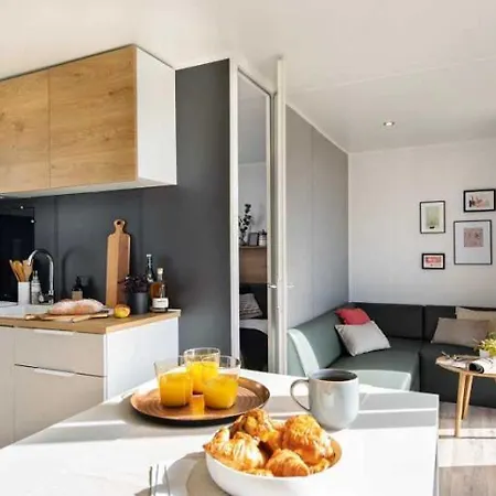 4 étoiles - Piscine - Eeieih Camping