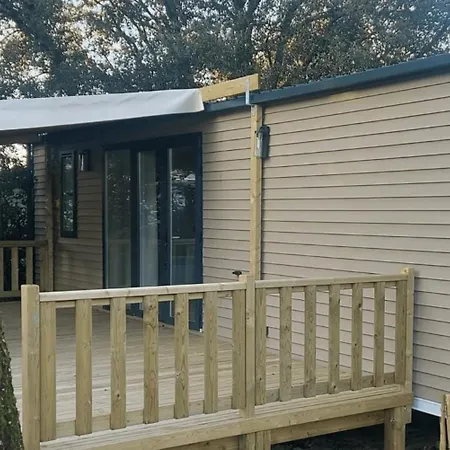 캠프장 4 Etoiles - Piscine - Eeieih