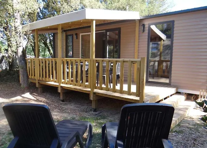 캠프장 4 Etoiles - Piscine - Eeieih *