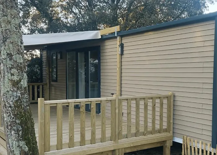 캠프장 4 Etoiles - Piscine - Eeieih