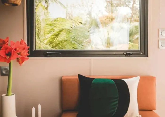 4 Etoiles - Piscine - Eeieih 생장드몽