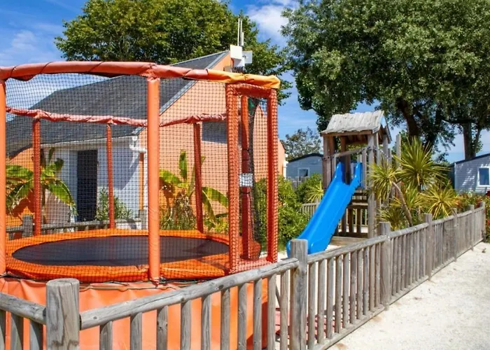 4 Etoiles - Piscine - Eeieih 캠프장