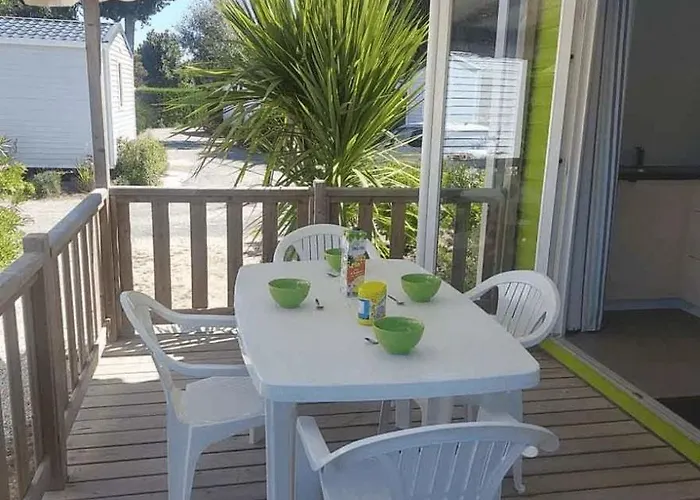 4 Etoiles - Piscine - Eeieih 캠프장