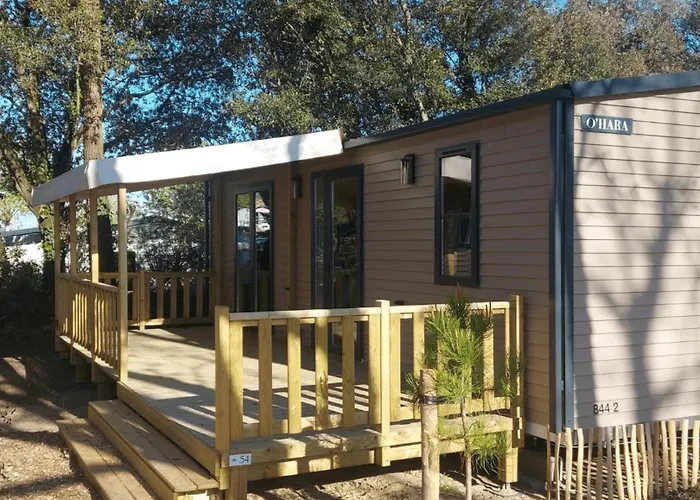 캠프장 4 Etoiles - Piscine - Eeieih *