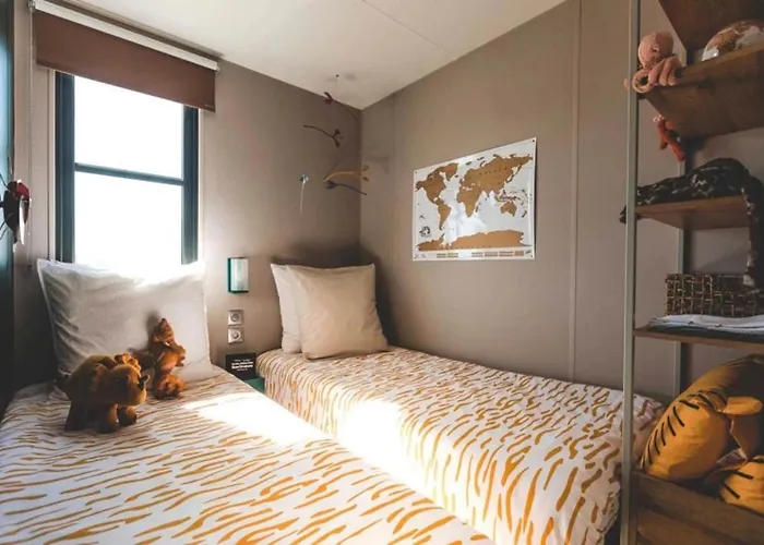 4 Etoiles - Piscine - Eeieih * 생장드몽