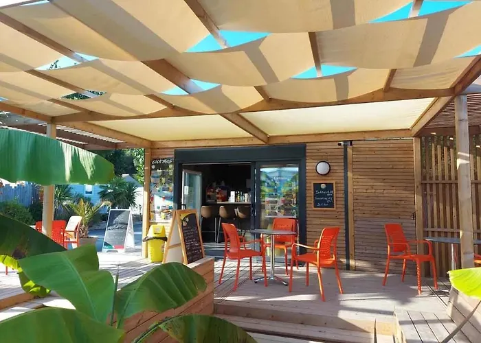 4 Etoiles - Piscine - Eeieih 캠프장