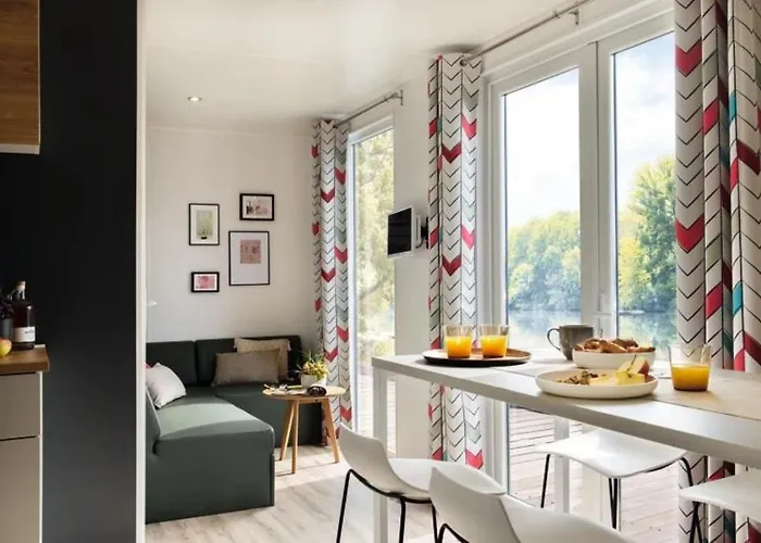 캠프장 4 Etoiles - Piscine - Eeieih *