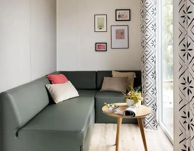 4 Etoiles - Piscine - Eeieih 캠프장